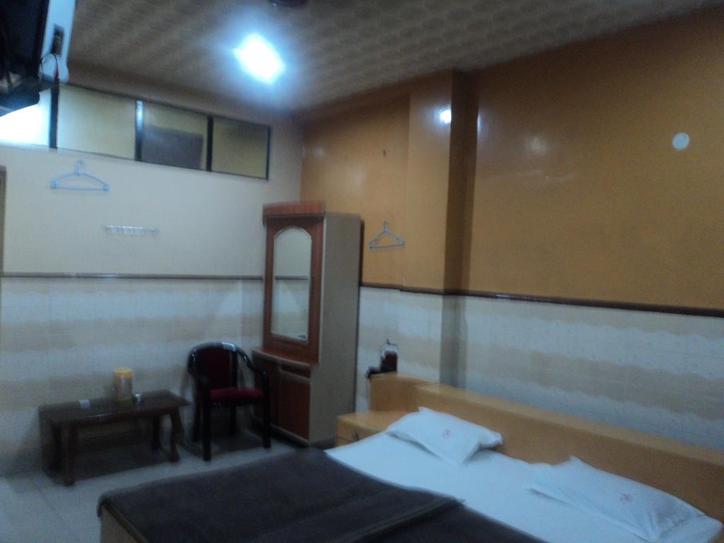 Hotel Jyoti Varanasi Phòng bức ảnh